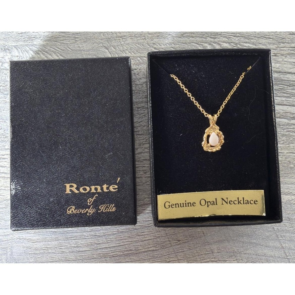 Vtg Ronte Of Beverly Hills Genuine Opal Gold Tone Pendant Chain 18" Necklace New
